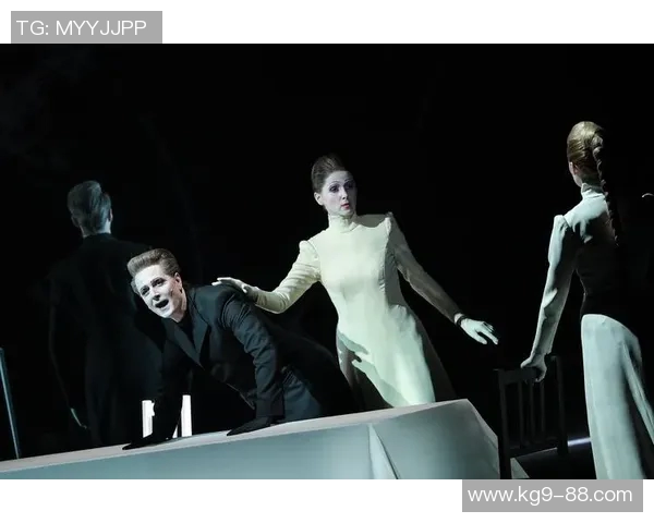 飞盘追梦：杨丽如何在深度对话中展现人生的无限可能